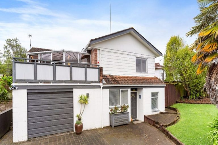 Photo of property in 54 Marendellas Drive, Bucklands Beach, Auckland, 2014