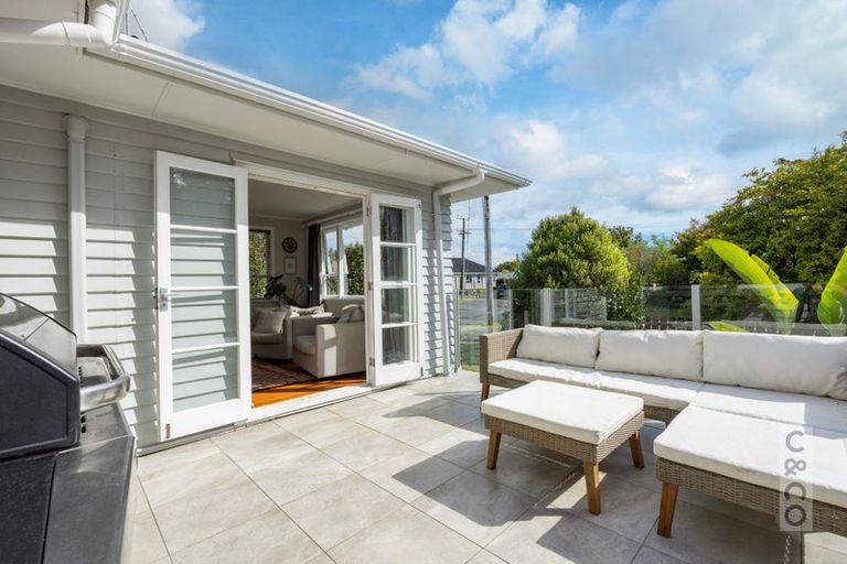Photo of property in 17 Tapu Road, Huapai, Kumeu, 0810