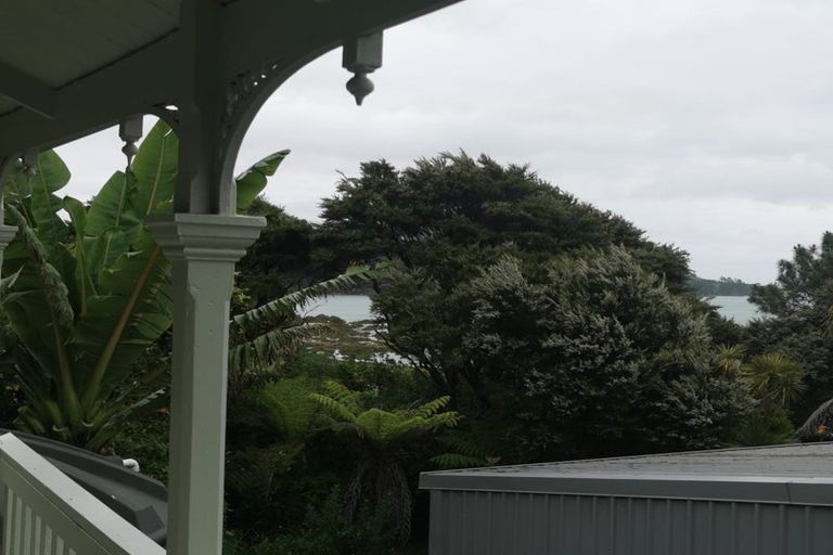 Photo of property in 6a Erua Road, Ostend, Waiheke Island, 1081