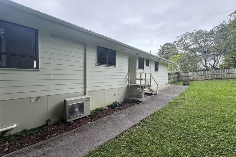 Photo of property in 17 Gerontius Glade, Torbay, Auckland, 0630