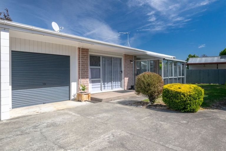 Photo of property in 15b Newbourne Crescent, Redwoodtown, Blenheim, 7201