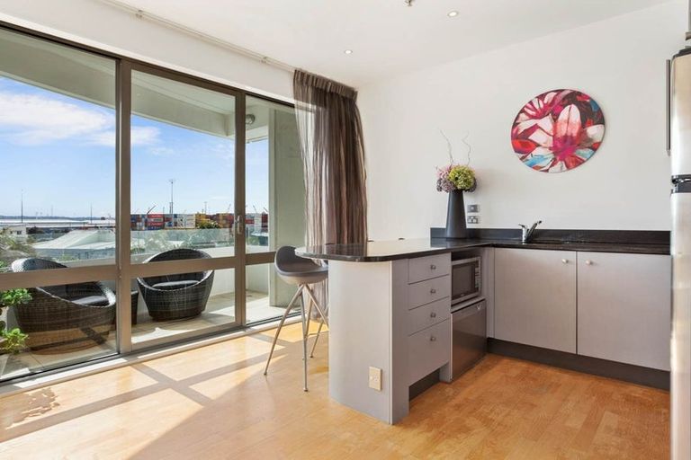 Photo of property in New Mirage, 402/88 The Strand, Parnell, Auckland, 1010