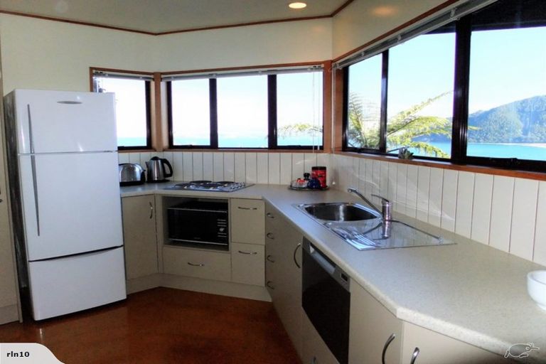 Photo of property in 205 Paku Drive, Tairua, 3508