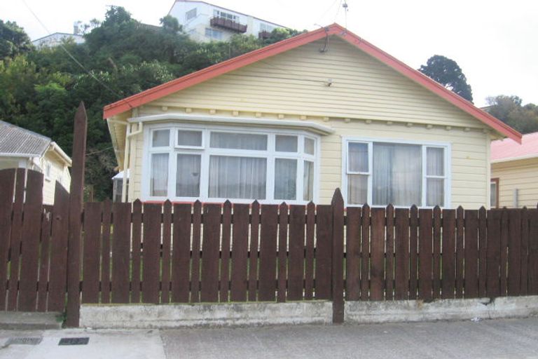Photo of property in 39 Tauhinu Road, Miramar, Wellington, 6022