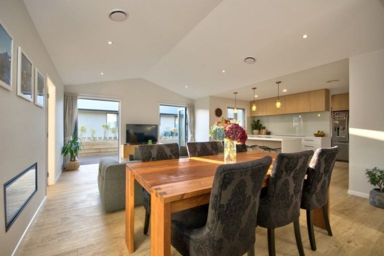 Photo of property in 2 Tudor Lane, Lower Shotover, Queenstown, 9304