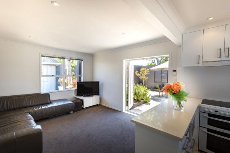 Photo of property in 1/8 George Street, Mount Eden, Auckland, 1024