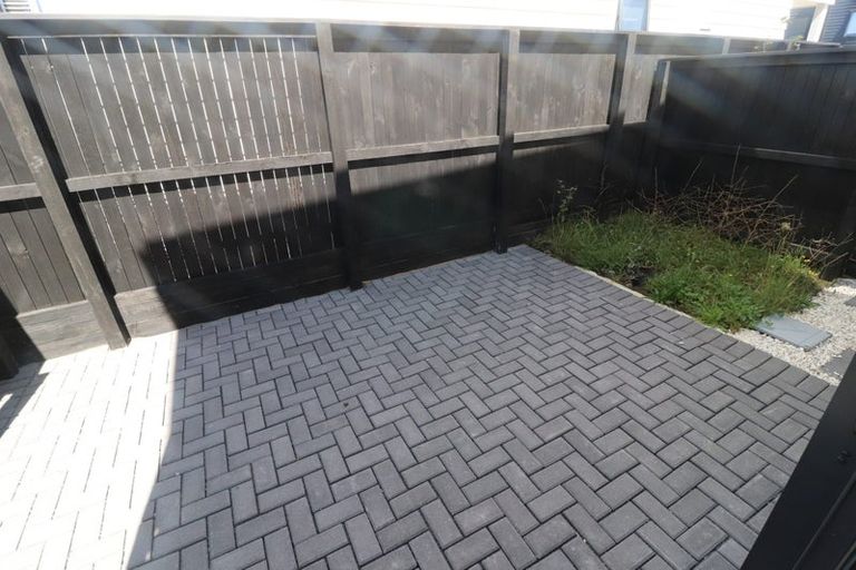 Photo of property in 42 Gecko Road, Hobsonville, Auckland, 0616