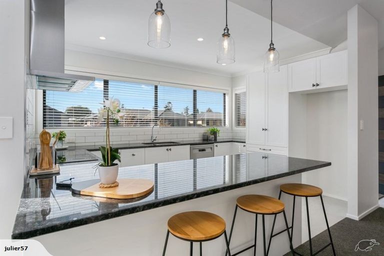 Photo of property in 15 Jarrett Terrace, Leamington, Cambridge, 3432