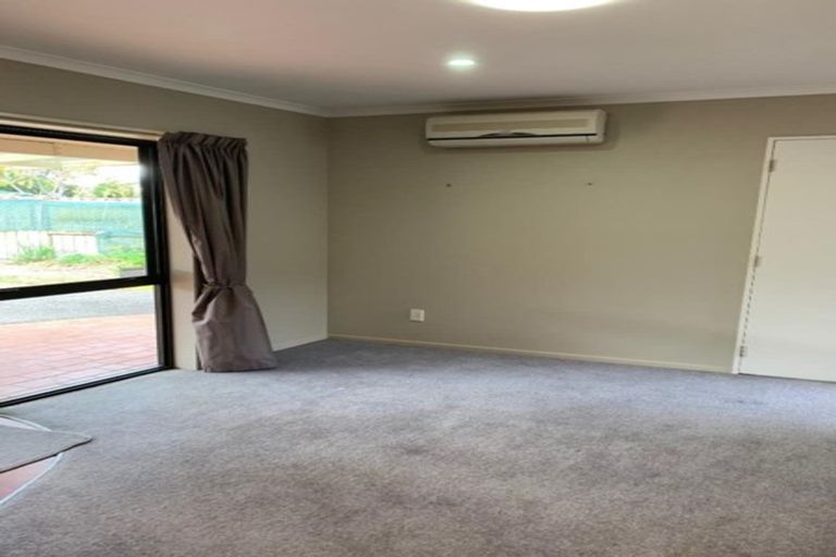 Photo of property in 15 Rogers Place, Fairview Downs, Hamilton, 3214