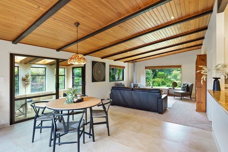 Photo of property in 173 Te Moana Road, Waikanae, 5036