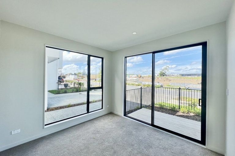 Photo of property in 42 Tahetoka Street, Westgate, Auckland, 0814