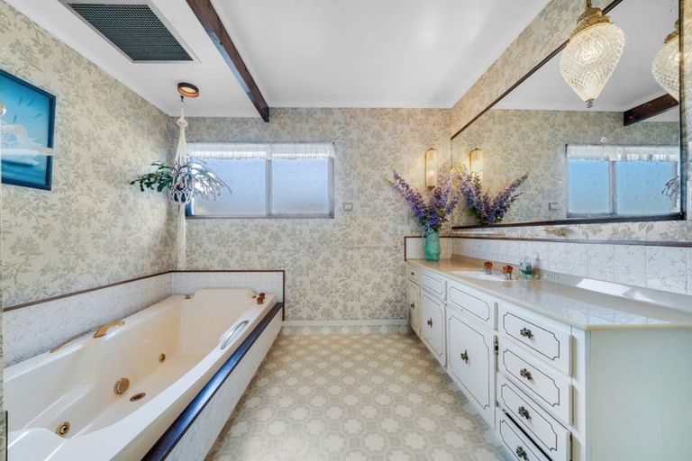 Photo of property in 90 Motatau Road, Papatoetoe, Auckland, 2025