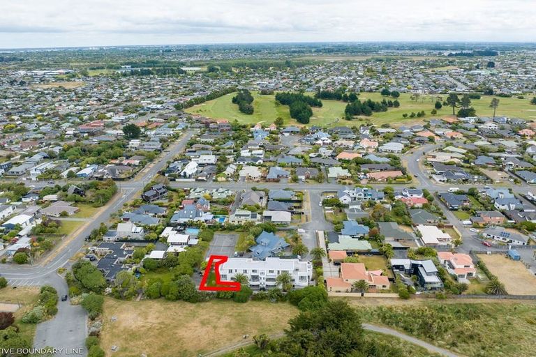 Photo of property in 2/8 Ballance Street, Waimairi Beach, Christchurch, 8083