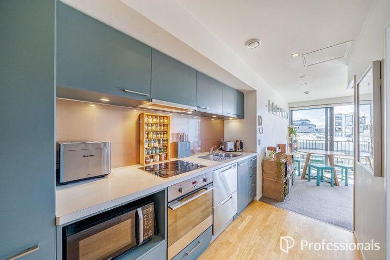 Photo of property in Forte Apartments, 72/13 College Street, Te Aro, Wellington, 6011