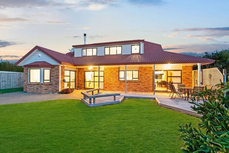 Photo of property in 235 Hill Road, The Gardens, Auckland, 2105