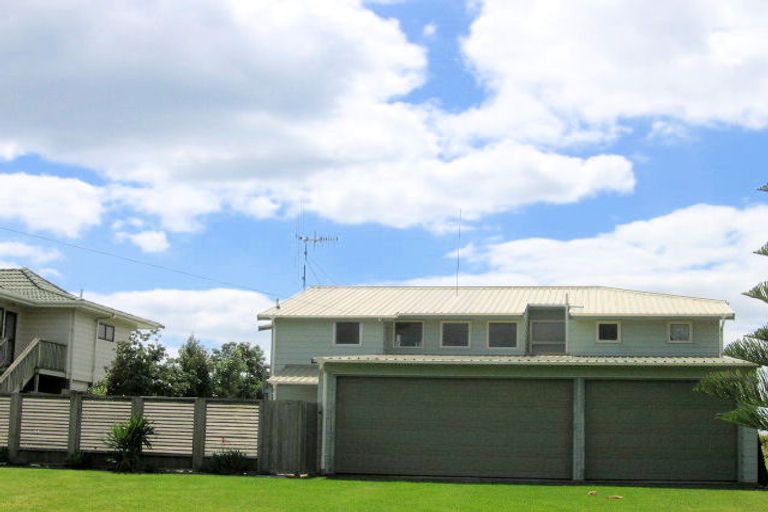 Photo of property in 55 Broadway Road, Waihi Beach, 3611