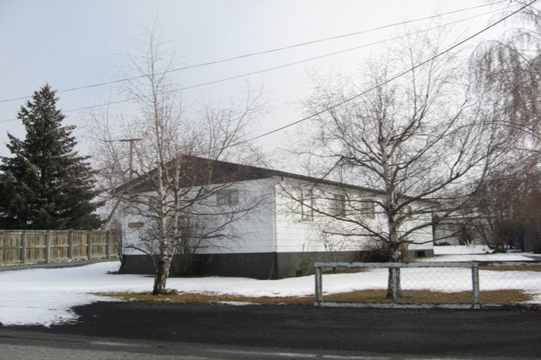 Photo of property in 22 Falstone Crescent, Twizel, 7901