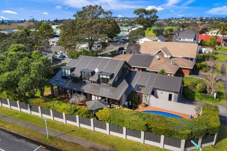 Photo of property in 1 Maygrove Drive, Orewa, 0931