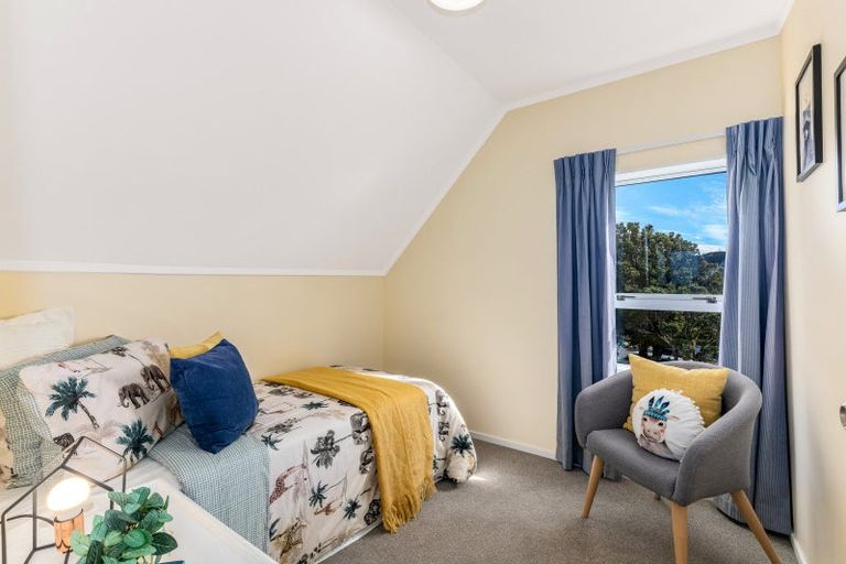 Photo of property in 1 Anaheim Place, Churton Park, Wellington, 6037