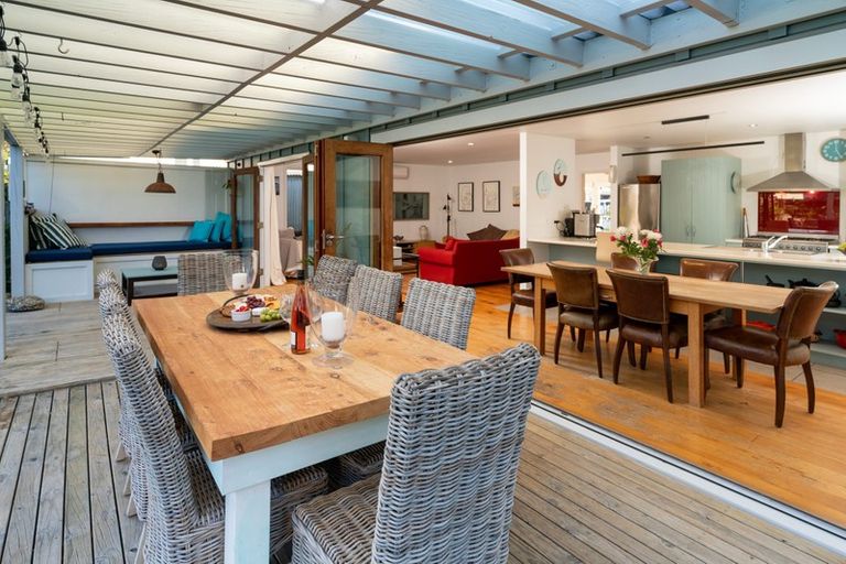 Photo of property in 23 Rangihiroa Street, Waikanae Beach, Waikanae, 5036