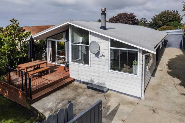 Photo of property in 128 Perth Street, Holmes Hill, Oamaru, 9401
