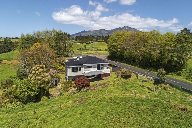 Photo of property in 401 Koru Road, Koru, New Plymouth, 4374