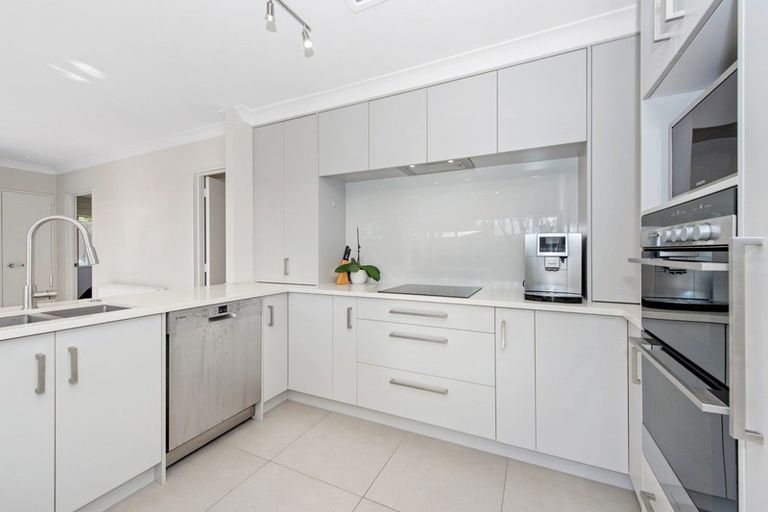 Photo of property in 15 Halcione Close, Flagstaff, Hamilton, 3210