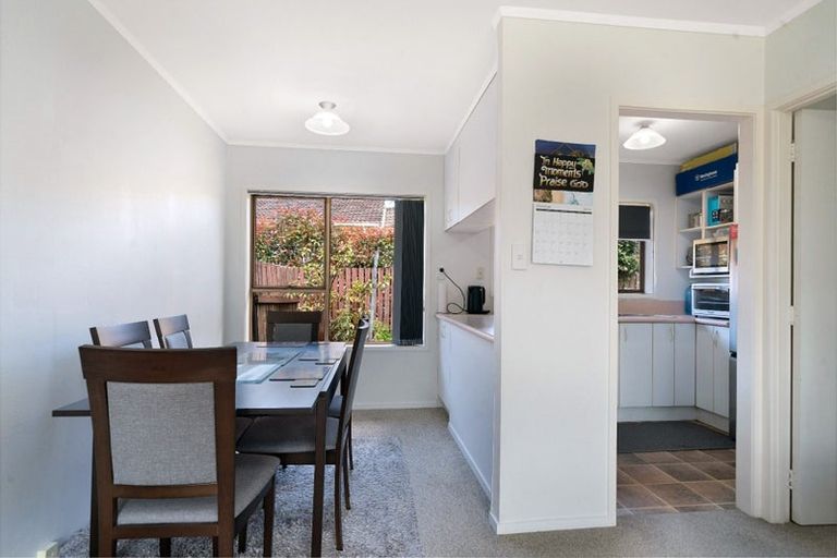 Photo of property in 2/2 Vodanovich Road, Te Atatu South, Auckland, 0610