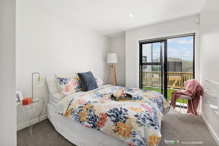 Photo of property in 15 Nanda Way, Khandallah, 6035