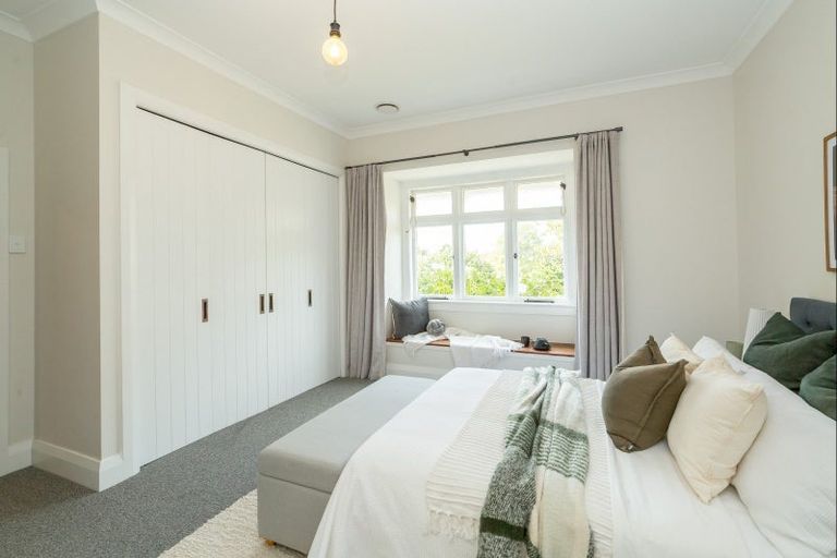 Photo of property in 35 Cambridge Terrace, Masterton, 5810