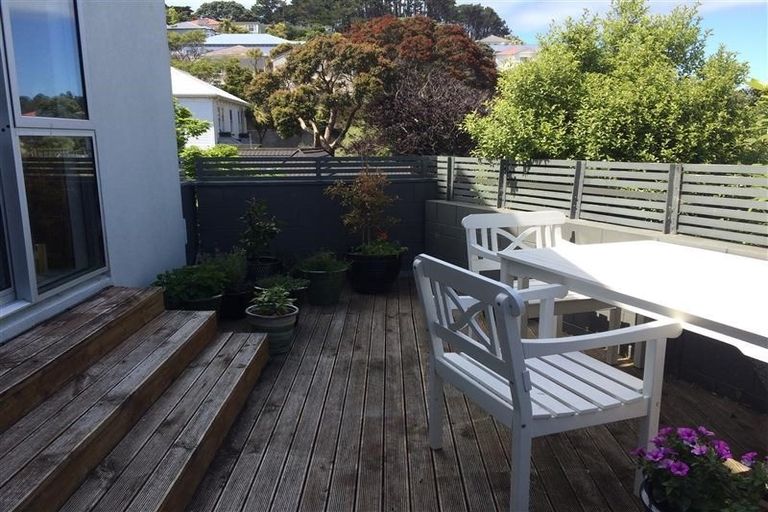 Photo of property in Coromandel Heights, 12/111 Coromandel Street, Newtown, Wellington, 6021