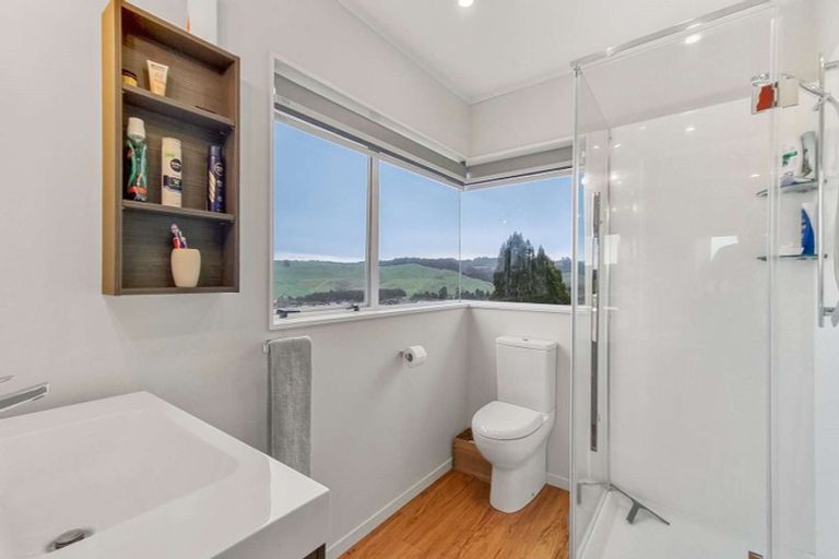 Photo of property in 24 Mountain Road, Western Heights, Rotorua, 3015