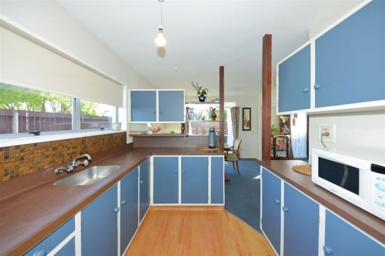 Photo of property in 70 Cutts Road, Russley, Christchurch, 8042