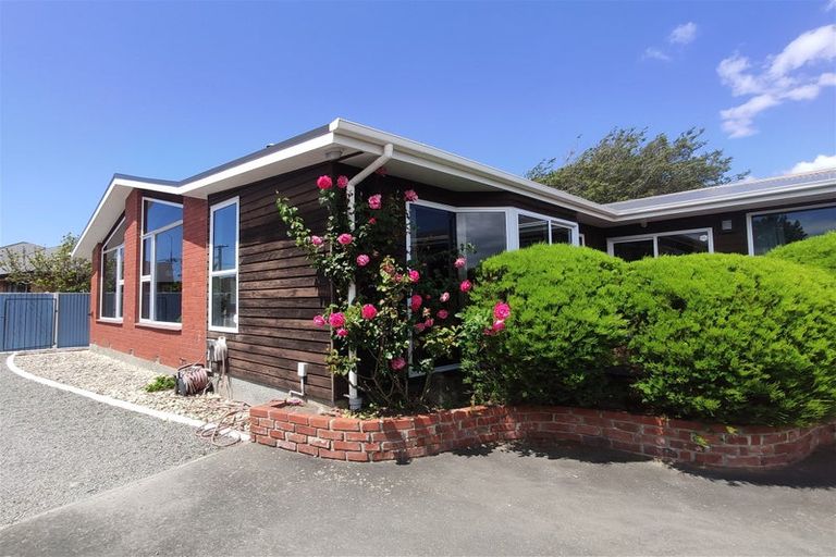 Photo of property in 37 Burwood Road, Burwood, Christchurch, 8083