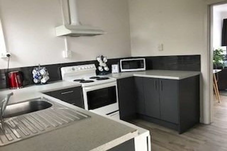 Photo of property in 2/34 Wainui Street, Riccarton, Christchurch, 8041