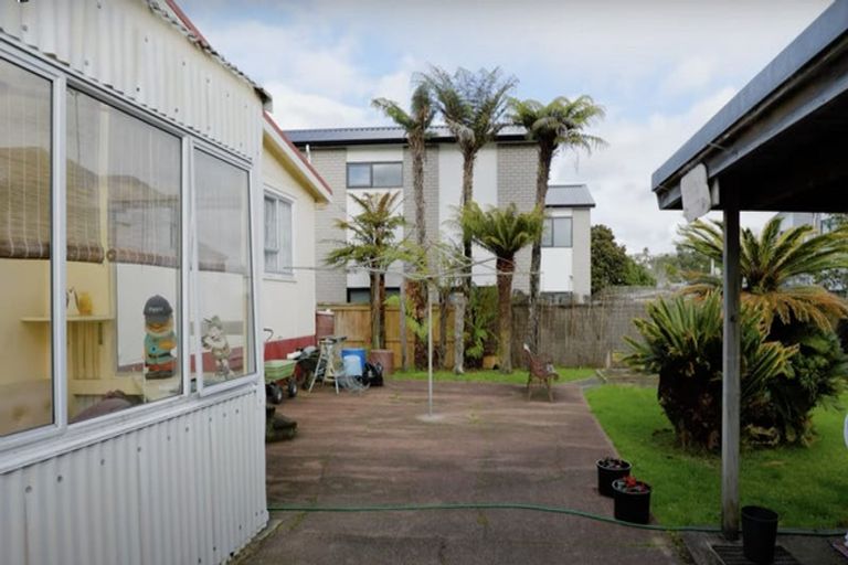 Photo of property in 13 Arney Road, Ranui, Auckland, 0612