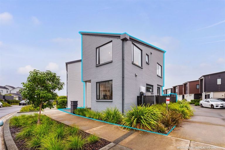 Photo of property in 10 Frank Gill Road, Hobsonville, Auckland, 0616