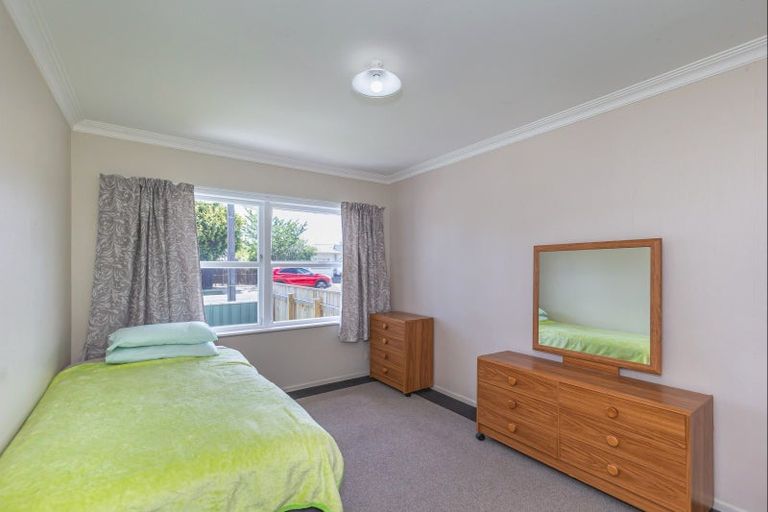 Photo of property in 40 Liverpool Street, Levin, 5510