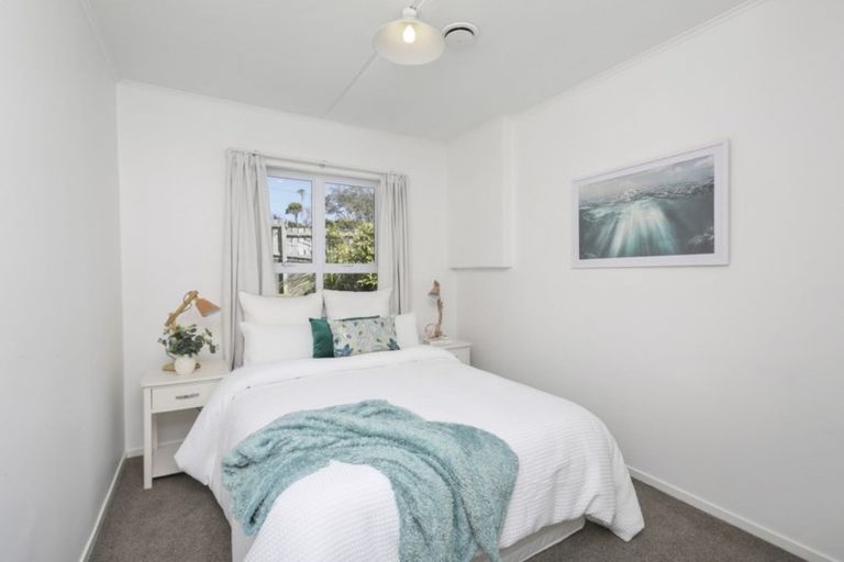 Photo of property in 66 Huatoki Street, Vogeltown, New Plymouth, 4310