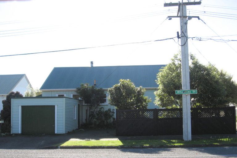 Photo of property in 18 Wheatley Street, Naenae, Lower Hutt, 5011