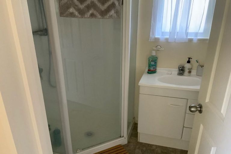 Photo of property in 2/22 Udall Place, Bucklands Beach, Auckland, 2014