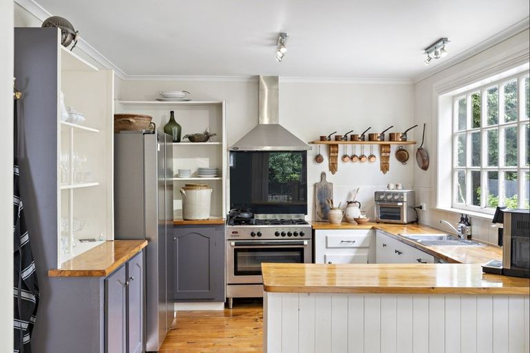 Photo of property in 269 High Street North, Carterton, 5713