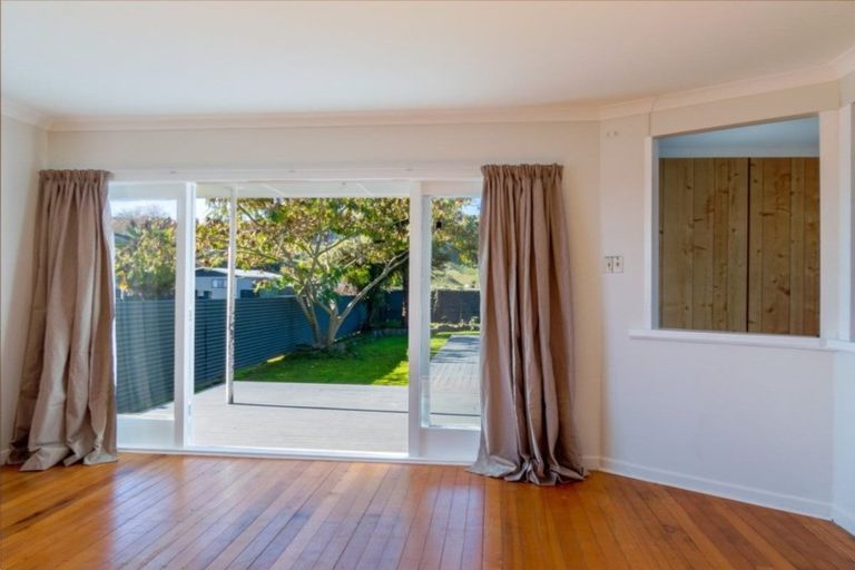 Photo of property in 12 Amokura Road, Taneatua, 3123