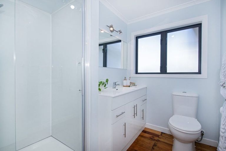 Photo of property in 42 Onerahi Road, Onerahi, Whangarei, 0110