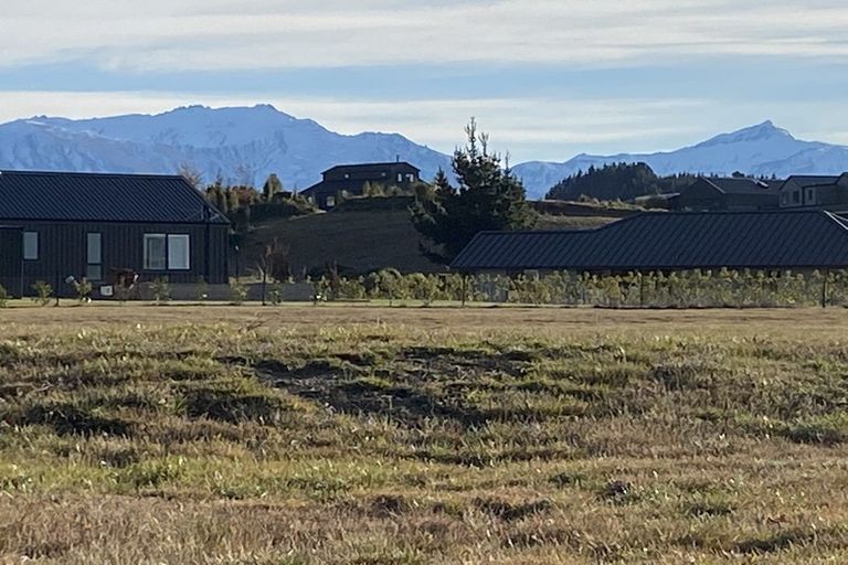 Photo of property in 1 Outlet Road, Wanaka, 9305