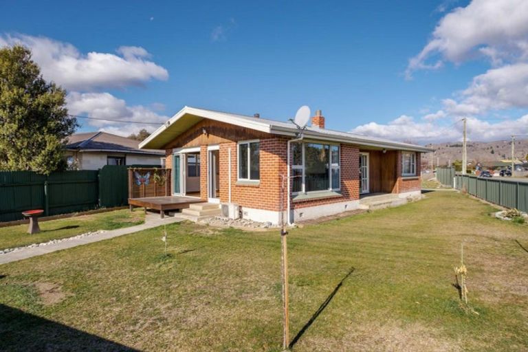 Photo of property in 23 Clutha Street, Alexandra, 9320