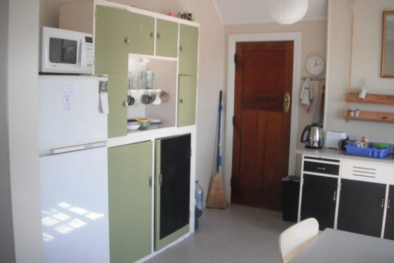 Photo of property in 46 Wright Street, Mount Cook, Wellington, 6021