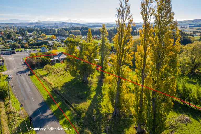 Photo of property in 7 Weka Pass Road, Waikari, 7420