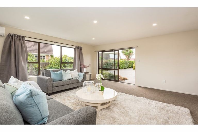 Photo of property in 1/127 Reynolds Avenue, Bishopdale, Christchurch, 8053