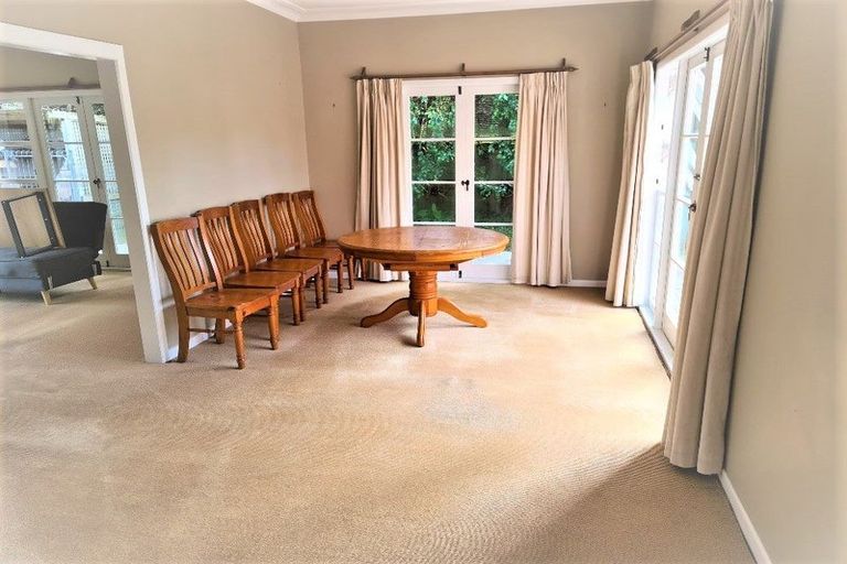 Photo of property in 211 Lake Road, Belmont, Auckland, 0622